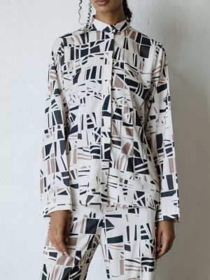 Printed beige shirt